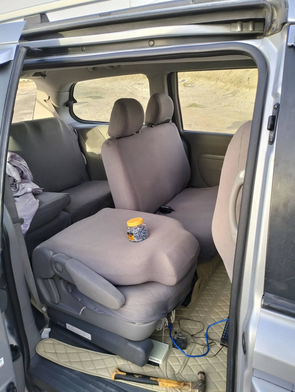 السلام عليكم
سيدونة موديل ٢٠١٠ 
رقم بغداد مشروع وطني 
ضربتها جاملغ خلفي جوة البك لايت بدون عابر 
وبيها صبغ جهه اليمنى رش بدون ضربة وبنيد
بيها منضومة غاز ٨٠ لتر 
مكينة ٣٨٠٠ جديده 
سيارة جاهزة واحلى من الصورة 
السعر. ١٤٣ وبيها مجال قليل 
للتواصل الخاص مفتوح
مكاني السماوة


**إذا كنت صاحب هذا الإعلان وتريد حذفه لأي سبب، رجاءا أرسل رسالة إلى الدعم الفني**