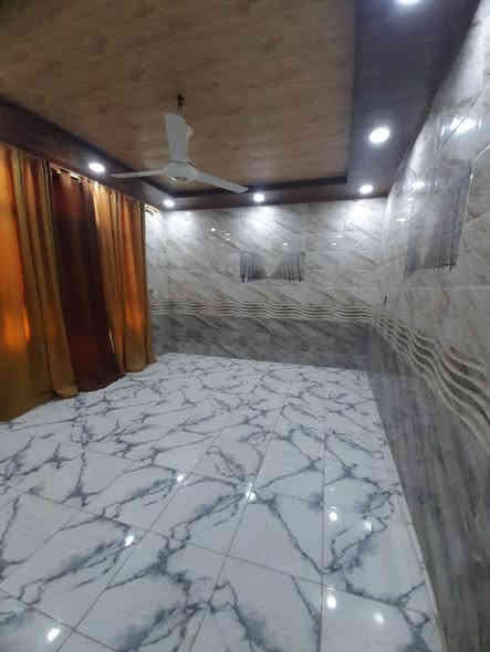 بيت تجاري 250 متر طابو صرف حله حي الرضا طابقين يتكون من كراج حديقه زغيره استقبال مطبخ هول كبير10 متر  كلدور غرفتين نوم مجمعات صحيه داخل وخارج
طابق ثاني هول كبير غرفتين نوم كبار مجمعات صحيه 
السعر المطلوب 400 وبي مجال اتصال عالارقام *********** اسيا
اثير ***********
