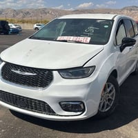 �� للبيع – كرايسلر باسيفيكا2024 🚗 رقم اربيل أجره   🔹 اللون: أبيض  🔹الم...