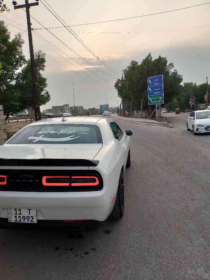 السلام عليكم 
جالنجر 2015 رقم بغداد دولي تحويل مباشر 

حادث سياره جاملغ خلفي من أمريكا وهنا نصبغت حزام 
لغود شواصي وحوض ودواخل وقماره كلهن كفاله مكفوله من حادث قوي 
ايرباكات كلهن شغالات بيه معجون بجاملغات خلفيه 

السياره فول مواصفات عده فتحه
شاشه جبيره وكامره خلفيه وحساسات 
كشنات جلد وكهرباء وتدفئه تبريد
ستيرن كهرباء وتدفئه وشفتات ستيرن 
نظام سبورت
سستم صوت الباين 
رادار امامي 
رادار جانبي وهيترات بلمري 
تشغيل عن بعد 
السيارة فول بس فتحه مابيه 
تخم تاير ويل كب جديد 
صدر امامي وخلفي جديد 
تبريد ثلج 
سياره نظيفه وترايه ناعم 
ماشيه 120 الف 
السعر 125 قفل سعر نهائي 
مكانه بغداد تقاطع درويش 
*********** بغداد
