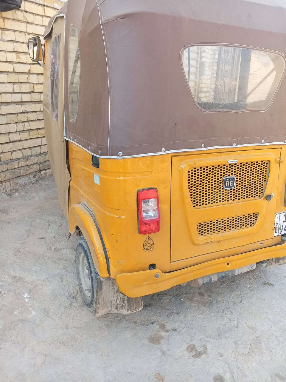 السلام عليكم ورحمه تكتك بسمي رقم وسنويه موديل 21 مكاني بغداد الغزاليه السعر 7و800 بيه مجال ***********
