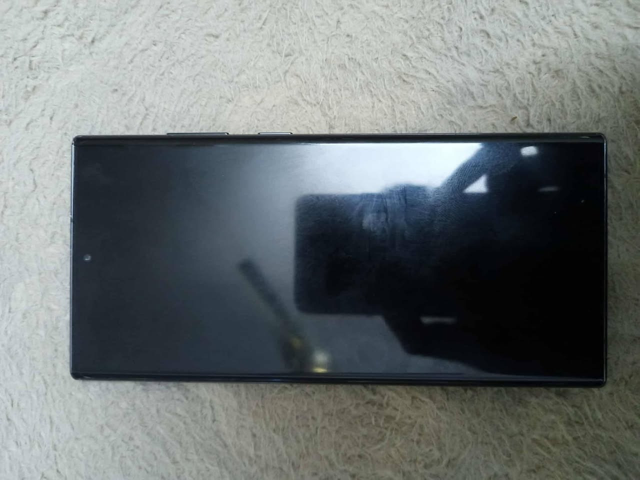 22التر شرق اوسط
جهاز ماداخل تصليح 
مبدل فقط بيت السيمكارت 
جهاز نضيف تجي وتفحص عنواني بغداد اشعلة 
يشغل 90فريم بوبجي 
شحن 45واط السعر 550الف بي مجال 
 بدون ملاحقات 
*********** واتساب
