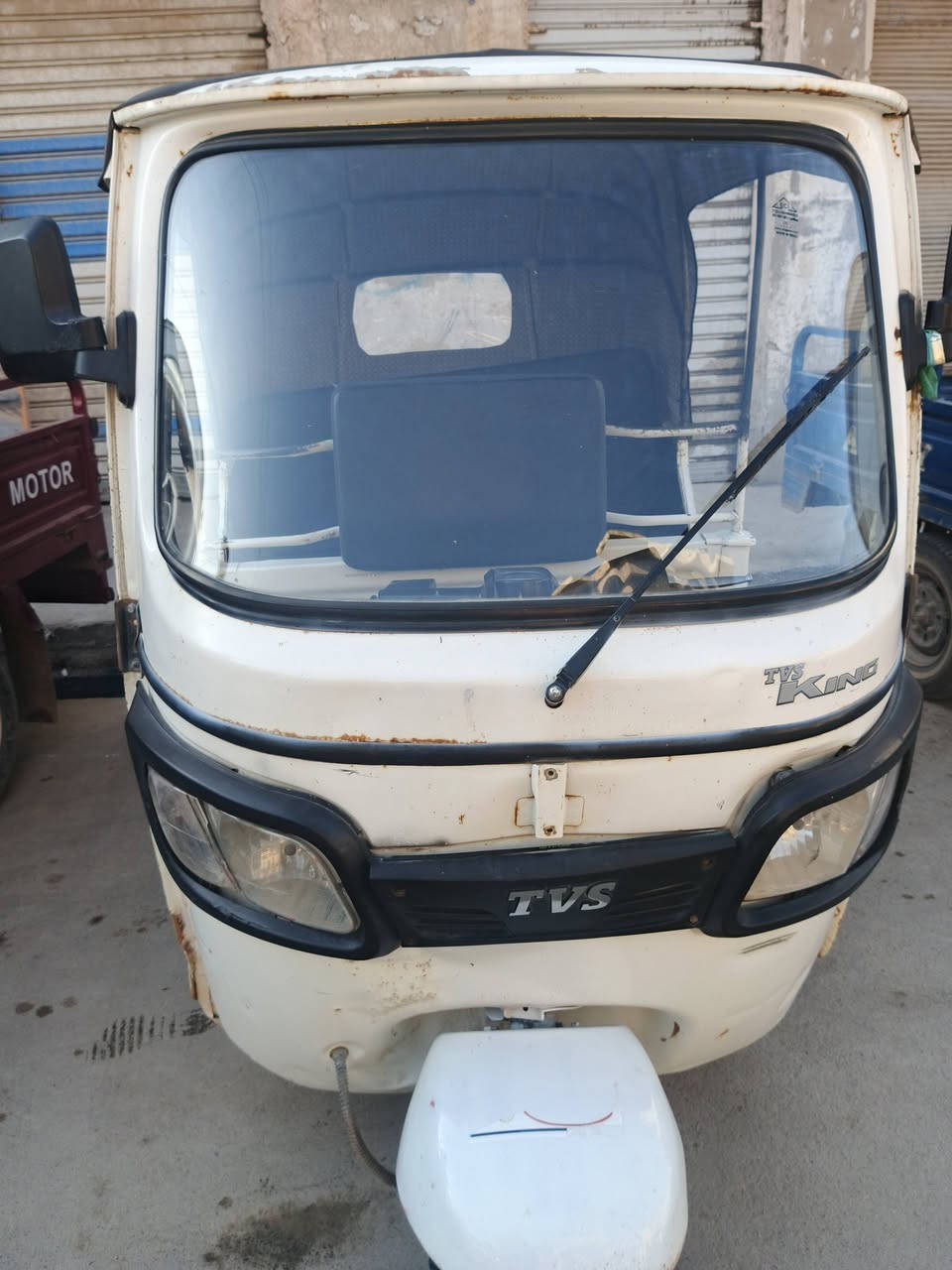 تكتك للبيع ت فس بل و21  واورق ظايعه استنساخ ويهه ستفسار ع رقم
***********
