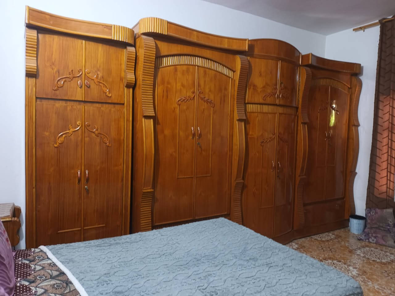 غرفه نوم للبيع بعد جديده مكان المقدايه ***********

