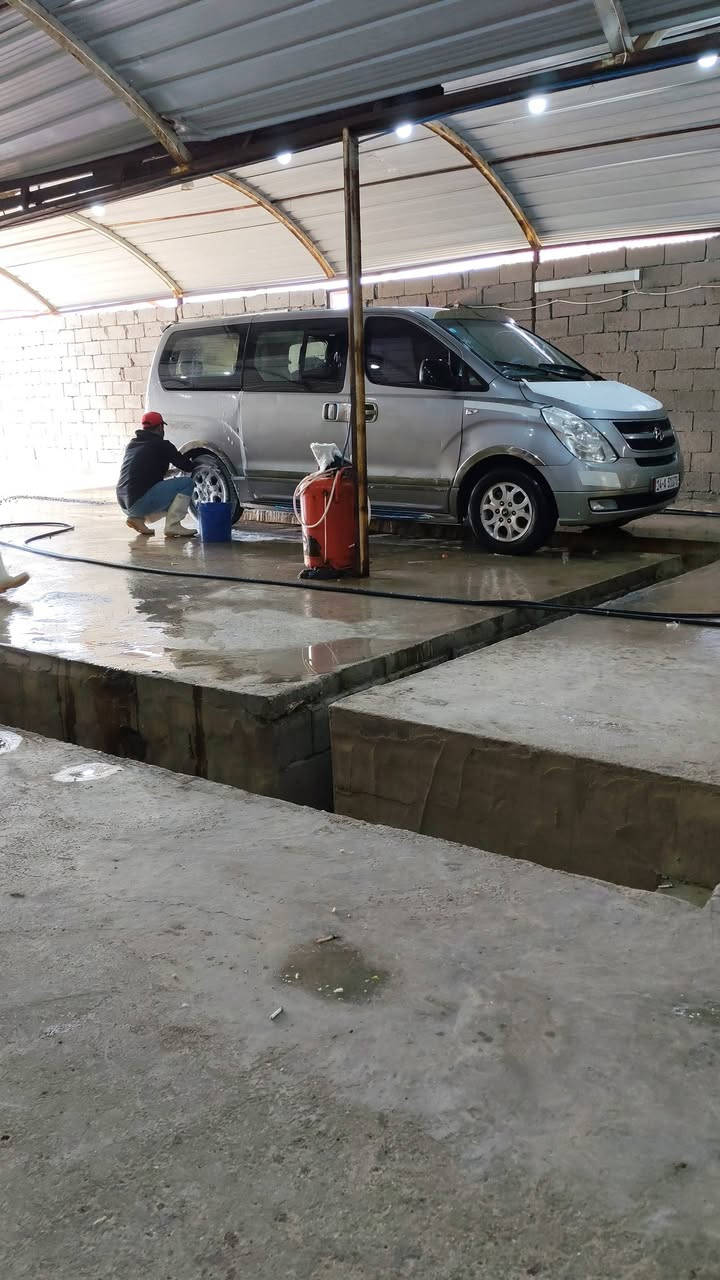 سلام عليكم ستاركس 2012 مبدل بيها بابين والباقي كفاله تبدلين البيبان اثر جراد بيها جراد بلجاملق الخلفي شبر تحويل ثاني يوم كلشي جديد بيها لاستفسار لاتصال *********** خابر وبخدمتك سعرها 170
