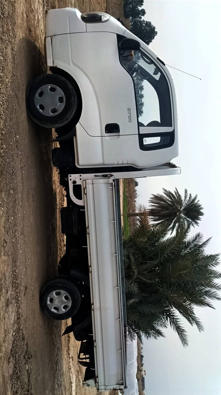 كيا حمل للبيع2014 نضيفه كلش ومكفوله محرك وشاصي عدا الكشر مالته بي طخه بسيطه وبي صبغ بسيط سنويه ل29 وبسمي رقمها بابل سعرها 105 وبيها مجال بسيط لشراي
***********
