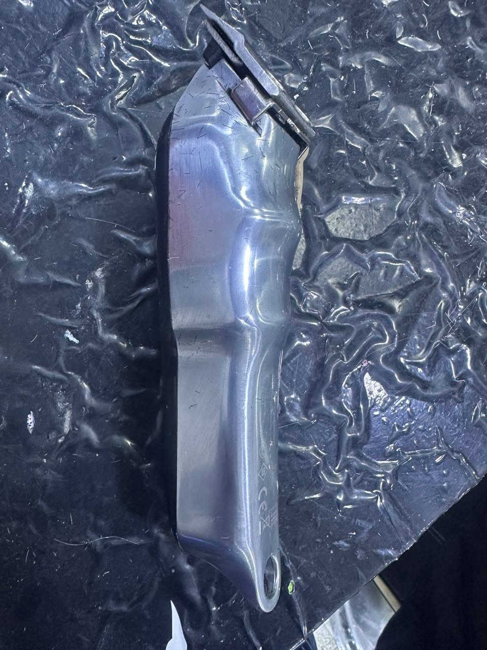 مكينه سنيور للبيع كامل ملحقات السعر ١٠٠ الف وبيها مجال اتصال *********** البصرة كرمة علي الهارثه
