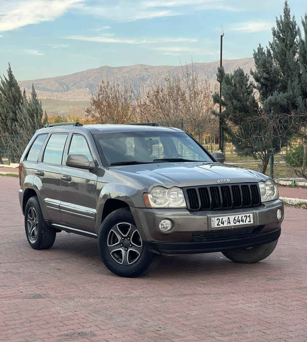 عربي / کوردی 
کورك : ***********
رقم تلفون : ***********
رقم بي واتساب : ***********
سعر : 78 ورقە و مجال بسیط 
عليهاغرامە :  200 $ دولار  غرامه  ينزل من سعر 
للبیع او مراوسە جیب لاریدو مودیل 2005محرك 6 سلندر حجم 3700 مرغوب تبرید شغال ثلج قطعتین شاشه اندرويد کیر اوتوماتیك صبغ عام جمالي بدون  دواخل وسیارە کیر و محرك  وتبرید  و صدر امامي و خلفي جدید غرفتها جدیدة و مرتبە و  حلوە  و جاهزە بدون عیب و کهربائیات شغال رقم و سنویە جدید وتحویل و وکالە  شرط  باسمي مكان السياره ... قظاء عقرة ... بین اربیل و دهوك ..... 
ــــــــــــــــــــــــــــــــــــــــــــــــــــــــــــــــــــــــــــــــــــــــــــــــــــــــــــــــــــــــــــــــــــــ
بو فروشتن و گورینەوە جیب‌ لاریدو مودیل 2005 مەکینە 6 پستنی حەجمی 3700 مەرغوب سەیارەکە کیر و مەکینە و تەبرید و کارەبایەتی هەموی بەشەرتە سەیارەکە توندو تولە  بوياغ عامە پێش و پشت کەبسە سەیارەکە  تەخمی پێش و پاش نوێیە دینار مەسروفی تێدا نیە بەشەرت سەیارەکە رەقم و سەنەوی   نوێیە بە ناوی خومە تەحویل و وەکالە  .... شوێن ... قەزای ئاکرێ .... اكر, نينوى
