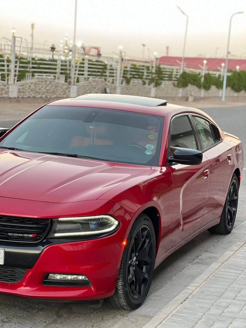 جارجر رالي بلس
2017
وارد كندي كفالة صبغ وضربة وبارد ماعدا نص شبر بالدعامية 
ماشية ١١٥ الف كم
رقم اربيل
الاتصال على الرقم *********** والسعر 25000 دولار
