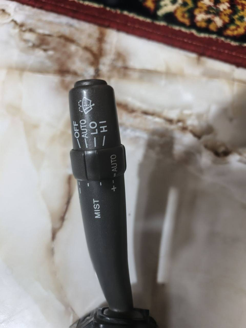 السلام عليكم
يده مال اشاره مال ملكه عادي

لكل الموديلات 

نظافه%100
للاتصال 
***********
