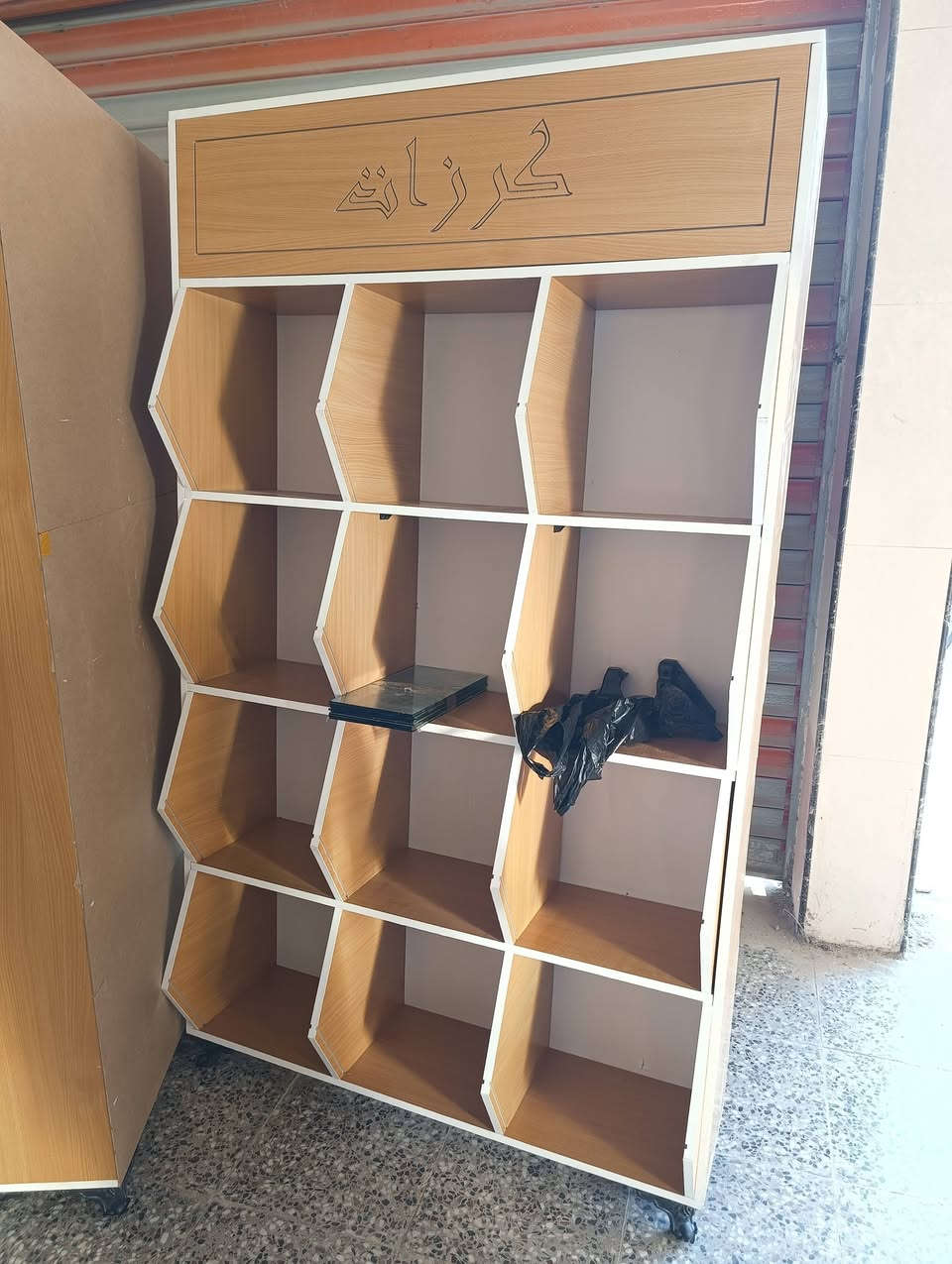 عارضة كرزات عدد 4 مستخدمات اسبوعين عنواني بابل ***********.  ***********
