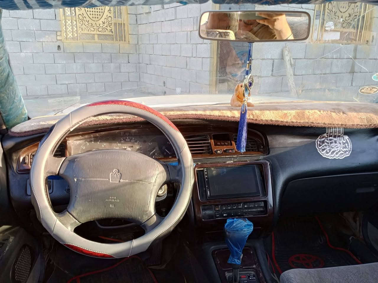 سلام عليكم  سياره للبيع مكفوله كص
ونقل جثه وعيب شرعي كير ومكينه جدد حداديه جديده سياره مصبوغه جماليه تخم تاير جديد لايت زنون 
كهربائيّة كلها شغاله سياره بسمي رقم بصره مداور ثاني يوم 
شنويه ل ٢٧ سعر ٥٥وبيها مجال  مكاني بصره سفوان رقم لهاتف  ***********
