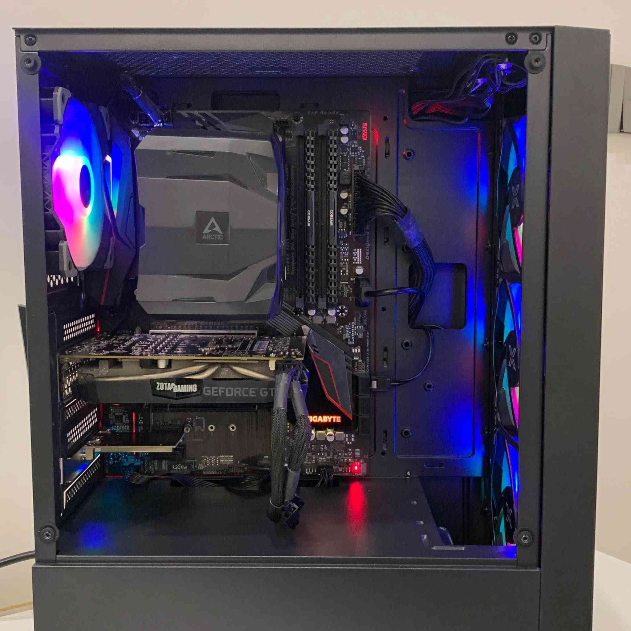 PC Specifications

CPU: Intel® Core™ i5-9400F (6C / 6T)
CPU Cooler: ARCTIC Freezer 7 X CO Compact Air
GPU: Zotac GeForce® GTX 1660 Twin Fan - 6GB
MOBO: GIGABYTE Z390 GAMING X-CF
RAM: Corsair Vengeance LPX 16GB DDR4-3200
SSD: Samsung 860 EVO 250GB M.2 SATA
HDD: Seagate Barracuda 1TB 7200RPM
PSU: Corsair CV650 650W
Case: Xigmatek Duke Mid-Tower Case السليمانية, العراق


**إذا كنت صاحب هذا الإعلان وتريد حذفه لأي سبب، رجاءا أرسل رسالة إلى الدعم الفني**
