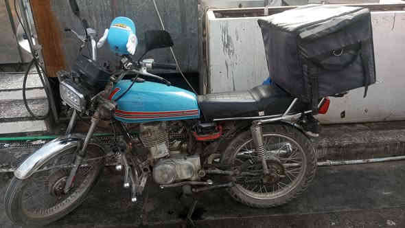 للبيع ايراني اربعه كير عل ايدي كهربائيات محرك كلشي اكفلك بيهن تجفيت جديد ضفيره جديده اي شي بيه جديد عل ايدي اوراق اصوليه كامله قفل 350 لان صرفت عليه هواي *********** مكاني دوره ابودشير
