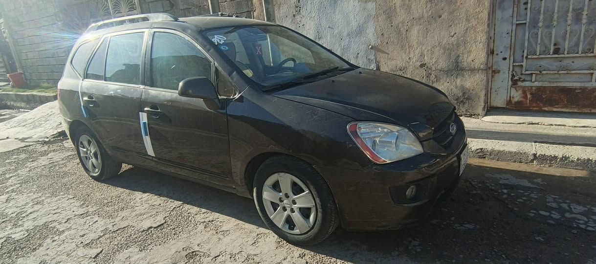 كيا رندو 2009
امريكي مكينة 2400 حادث جاملغ خلفي كشر يرادله ترتيب 
السعر 88
***********
