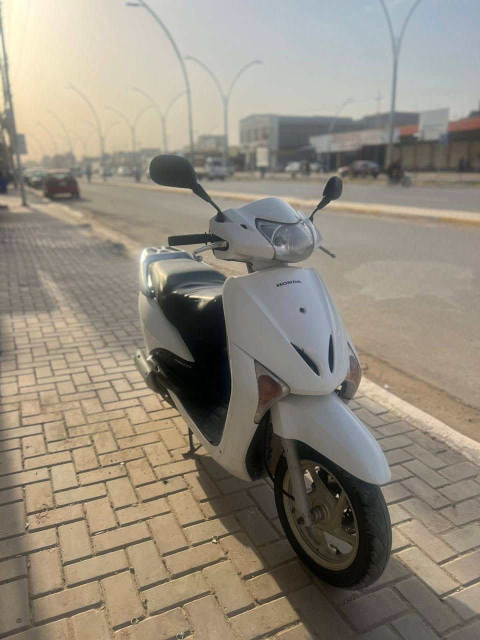 للبيع ليدي نضيف متكامل
السعر 800وبي مجال بسيط 
الاستفسار ***********
