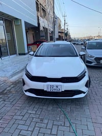للببع كيا k3  موديل 2025  فول مواصفات   كفاله عامه من الصبغ و التبديل ...