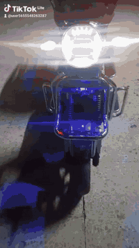 موطور همر نوعيه الماسه موديل 2025 موطور جديد لك نضام 6 ابلادي  بطاريات فول بطارياته جدد لك  كلهن يقرن 10ونص وعل الفحص موطور جاهز من كلشي كهربائيته كله شغاله لايت عالي ناصي زنون اشاير هورن كله شغال نضام بك رجوع للخلف نضام دبل اشاره نضام تشغيل عن بعد جهاز مانع سرقه بصمات اثنين تشغيل كارتات وبصمه واسويج موطور جديد لك ستاند موبايل مع شاحنه مال موبايل طوبات ضوءيه ابلاديات عدد (3)  موطور جديد لك من موطور احلا من الصور تعال شوفه تايرات جدد جوبلس امامي خلفي ملف 2500   موطور نشط حيل طياره نضام 4 كير مع مثبت سرعه السعر 650  وبي مجال للشراي العنوان الفلوجة حي نزال يم الرعاية الاجتماعية ***********//***********  واتساب عل الكورك
