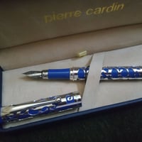 بيير كاردان • جديد زيرو • نقوش زرقاء