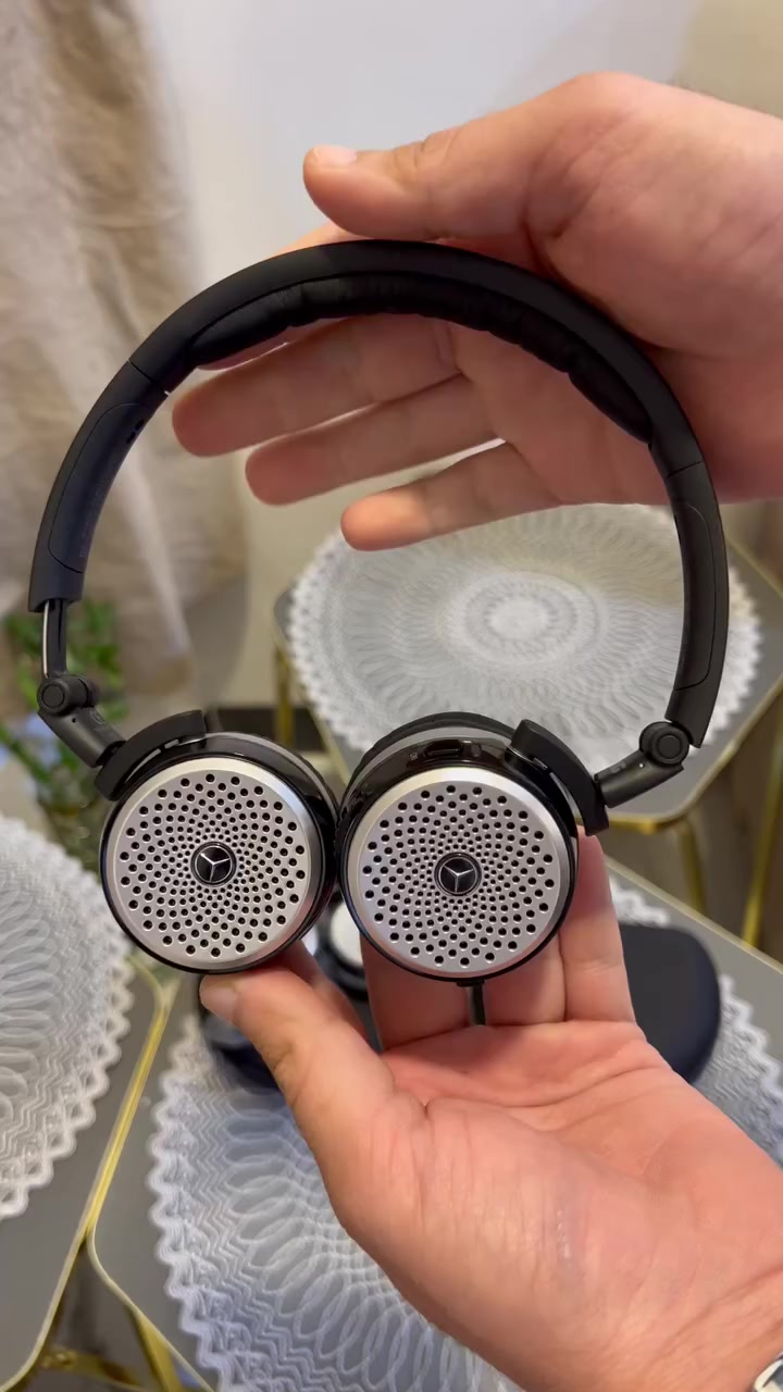 سماعة مارسيدس وكالة مستخدمة شي بسيط جداً والثانية جديدة
السعر 150$ للقطعة واذا زوج بـ 250$ وبيها مجال بسيط

مكاني الفلوجة وممكن توصيلها لأي مكان بشكل مجاني
***********
