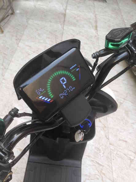 دراجه ار 11للبيع ب600صاله شهر من اشتريته ***********
