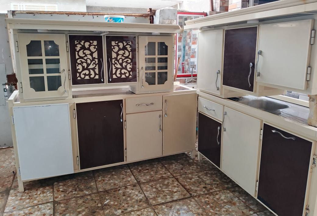 كاونتر ٤ قطع تسكام الطول الارضي والملحق مل واحده كوله مترين  والسنك والملحق مالته كل واحده متر ونص السعر 325 وبيه مجال العنوان محاويل يرهم مراوس ب سبلت او مكيف محترك


**إذا كنت صاحب هذا الإعلان وتريد حذفه لأي سبب، رجاءا أرسل رسالة إلى الدعم الفني**