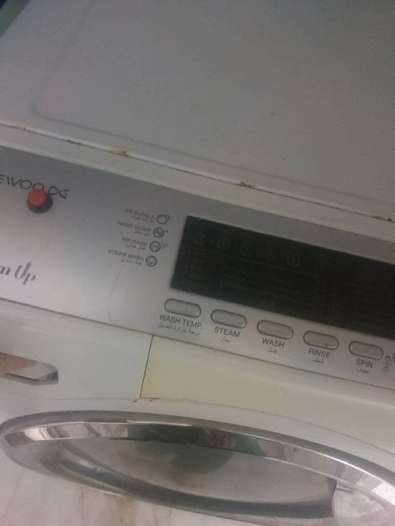 للبيع 
غسالات العدد 3 سعر الوحدة 75وبيهن مجال موصل أيمن


**إذا كنت صاحب هذا الإعلان وتريد حذفه لأي سبب، رجاءا أرسل رسالة إلى الدعم الفني**