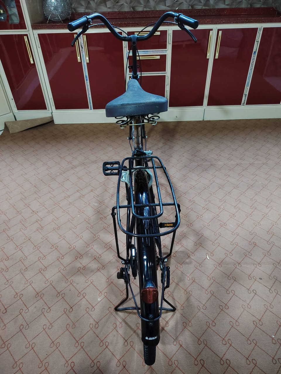 سلام عليكم شباب باسكل باله للبيع حجم26 أي نواقص مابي السعر خاص المكان طقاط العلوي شريفه متواجد على صفحه وعلى رقم موجود ***********
