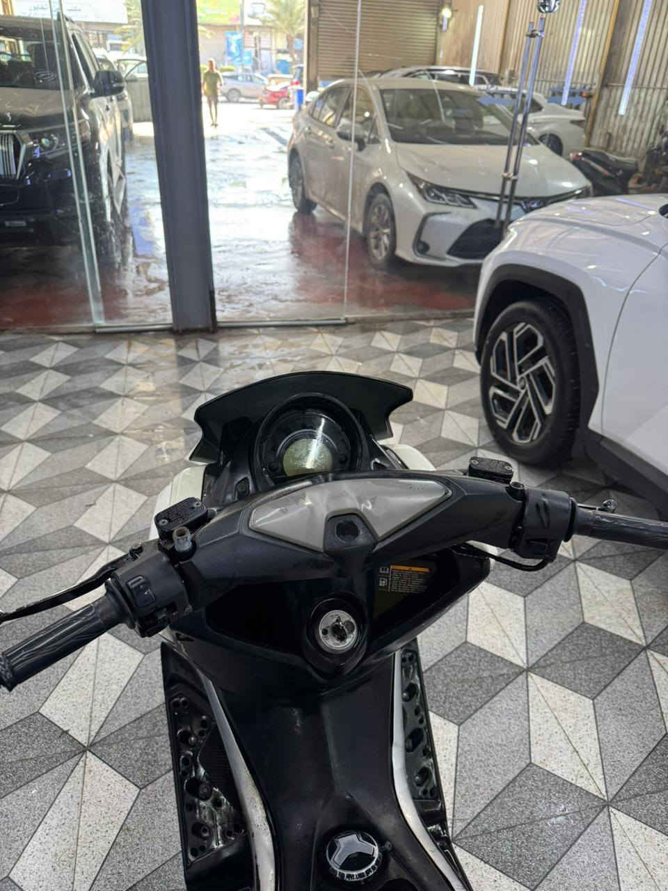 ن ماكس للبيع
ماشيه 100 الف

نواقصها اشياء بسيطة

900 الف وبي مجال

مكاني بغداد جميله

***********
