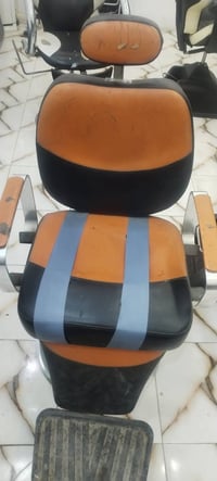 كراسي • عدد ٢ • بابل