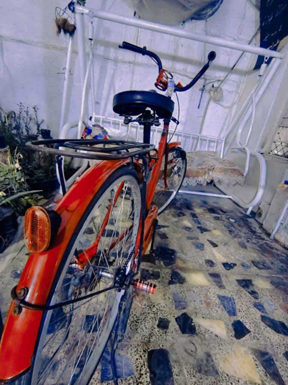 السلام عليكم بايسكل البيع حجم ٢٦ نضيف مكاني بغداد السعر خاص الرقم ***********
