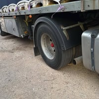 سكانيه البيع موديل 93 مكينه 8السياره مكفوله شرط التحويل عربانه فنكلايز...