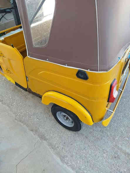 2021 مرقم بسمي كشرة مكفوله من الصبغ والمعجون مكينه مجفته فقط لا تنقص ولا تبخر سعرها 6800 قفل مكاني عمارة مكلف بنشر شراي يتصل على راعيه ***********
