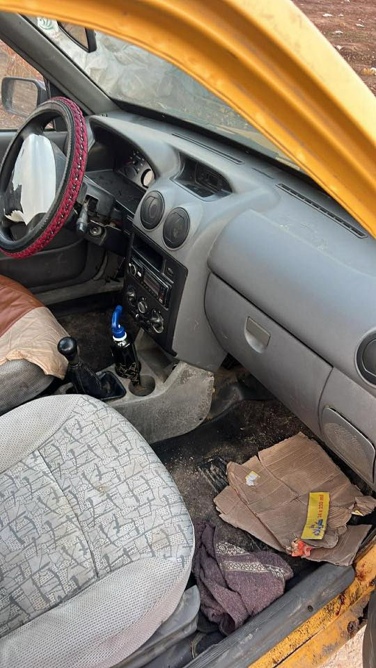 للبيع سايبه مديل2012سياره شغاله اطلع بيه وين ماتريد ابيع كوم حديد لاتكلي شبيه كوم حديد شغل واطلع بس مكاتبه بدون راعي اكفلك سرقه وعشائر مكاني العماره حي الشهداء سعر550قفل لاتعاملني شراي اتصل ***********
