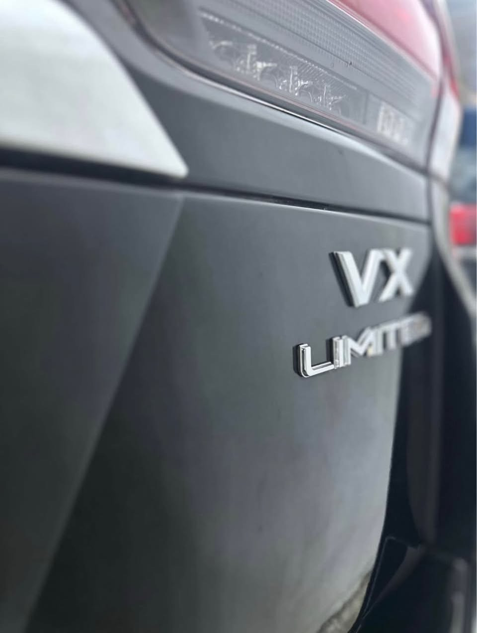 لاند كروز FXR لمتد – موديل 2024
قوة… فخامة… وأمان بلا حدود 🔥

امتلك سيارة تجمع بين الهيبة والأداء العالي مع أعلى مواصفات الراحة والأمان:

✨ المواصفات البارزة:
 • 📡 رادار متطور لسلامتك على الطريق
 • 🌬 باب شفط إحكام وفخامة في كل إغلاق
 • 🚘 FXR لمتد – أعلى فئة لعشّاق التميز
 • 🛡 مكفول لراحة بالك وثقة طويلة الأمد
 • 📅 موديل 2024 – جديد بمعايير حديثة

💰 السعر: 84,000 دولار
🤳***********
