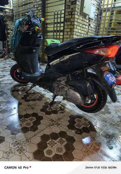 السلام عليكم دراجه بريز ياباني اصل للبيع كامله مكمله ماعوزه
برغي دراجه تخبل نضيفه كلش تخم تاير دبلات بريكات عالي

 ناضي اشاير هورن كله شغال السعر 475 وبيه مجال لشراي

 لاستفسار*********** مكاني بابل الحمزه الغربي
