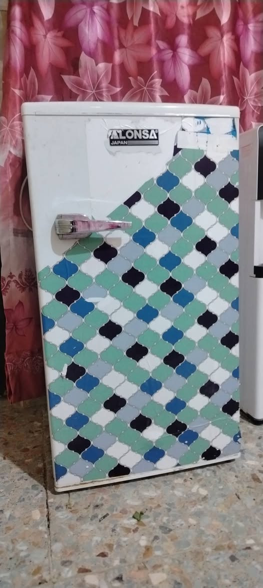 السلام عليكم. ثلاجه وبراد شغالات. مامصلحات للبيع.
***********
