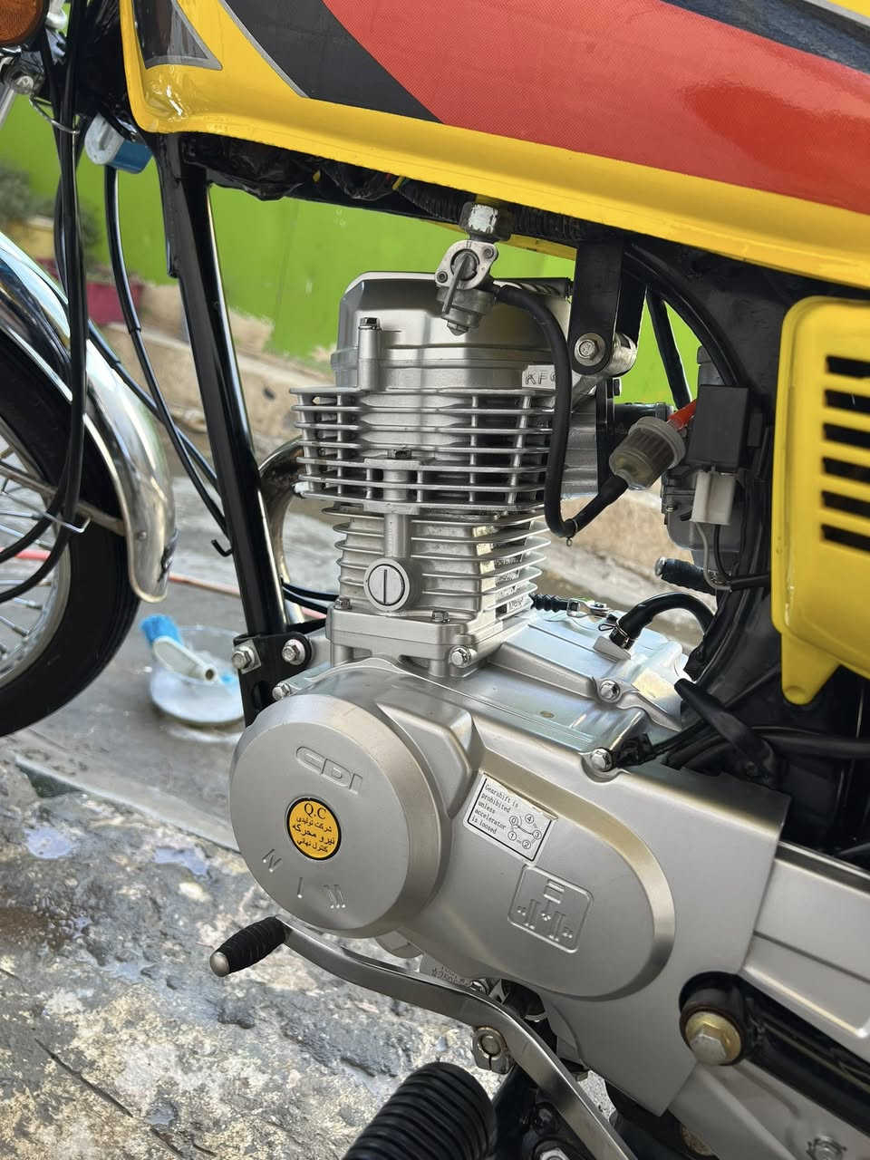 دراجة أيراني موديل 2025 نزلة صارلهة شهر كفاله عامه 4 كير  سعر 700 وبيه مجال رقمي *********** مكان بغداد جسر ديالئ
