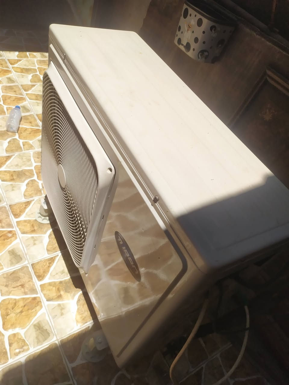 سبلت طنين العتبه تيربو نضيف شغال من نضفته قطعه داخليه كامت طلع ريحت غاز بيعه عل وضعه سعر 350 وبي مجال شراي اتصل ***********
