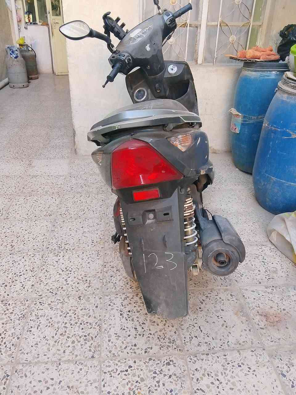 ثعلب ١٠ ايام نازله رمبه مختمه نضيفه محرك فول مكانها الحريه ***********
