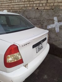 سيارة هيونداي فيرنا  موديل 2002 كير أوتو  كهرباءياتها شغاله  صدر نسبة ...