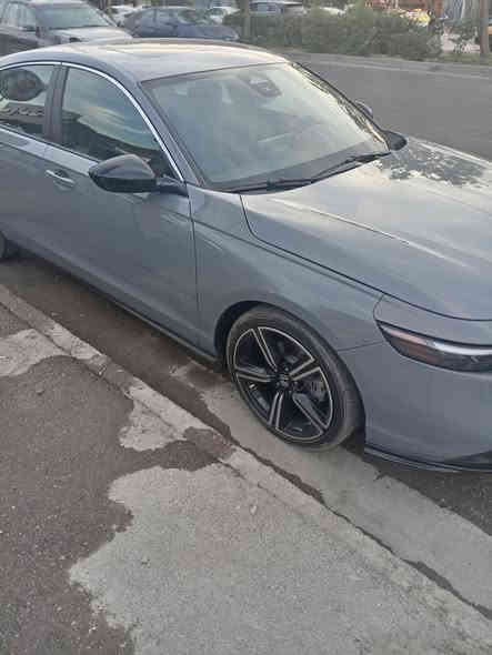 السلام عليكم
هوندا اكورد
 سبورت هايبرد موديل ٢٤
رقم بغداد ترقيم جدبد
محرك الفين فتحه بصمه بصمة ابواب
راداد أمامي
نقطه عمياء بالمري
كشن أمامي كهرباء
ماشيه ٩ونص ميل بعدها جديده كلش
حادثها جاملغ أمامي وقليل بالباب
لا لغد لا شاصي
حتى الدعاميه الاماميه بلادي ربع صبغ
لون مميز سمنتي
التواصل هاتف واتساب
***********
تحياتي للجميع
