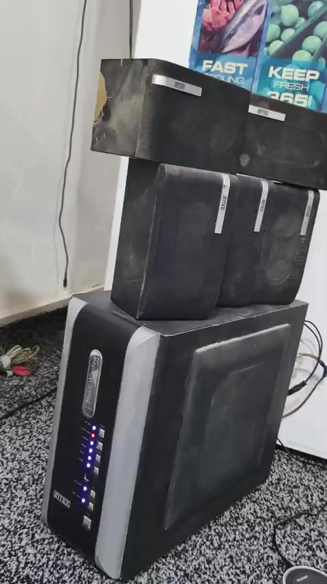 قيم واخذ بيع مستعجل الي متعرفه منهن كولي بالتعليق وانطيك تفاصيله واذا عندك شي للبيع نزله بالتعليق حته يصعد المنشور
مكان نجف واكو توصيل داخل النجف فقط 
للتواصل *********** بي واتس
