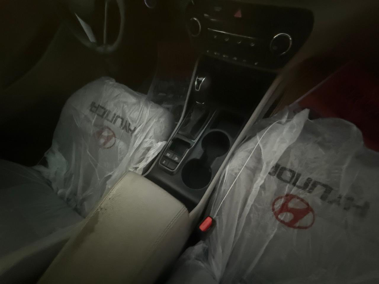 توكسان 2018 امريكي حادثهه بنيد وجاملغ البنيد بدون صبغ ابلادي السيارة جديدة خير من الله سعر 145    وبيه مجال حك الجية   مكان السيارة بغداد. ***********
