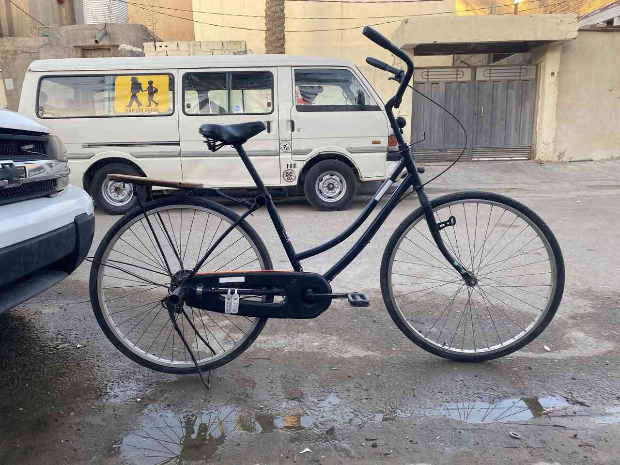 السلام عليكم باسكل للبيع حجم٢٦ موديل١٧ ابلادي جاملغاته وياه كامل مكمل السعر٧٠ وبي مجال قليل المكان كربلاء حي القادسيه الرقم ***********
