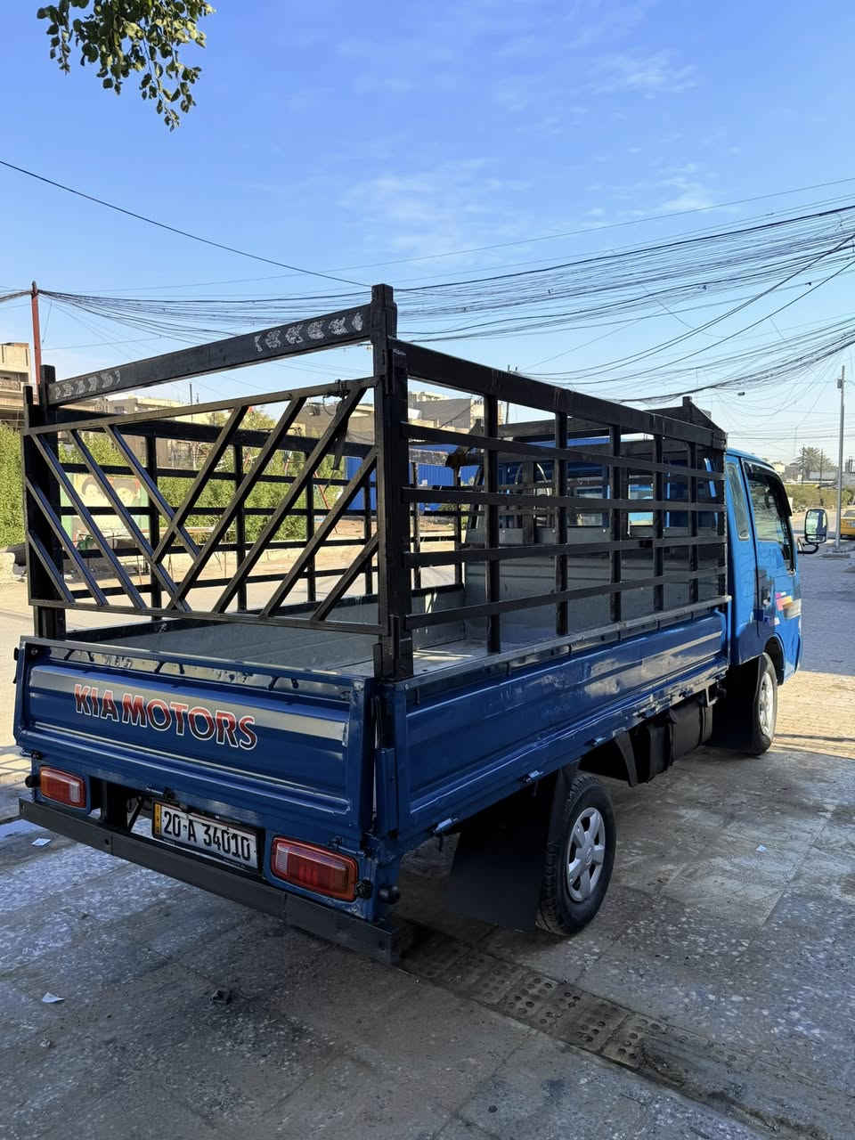 السلام عليكم
كيا ام عيون موديل 2001 رقم ديالى انكليزي سنوية لل2029
سيارة بلادية مكفولة من ضربة وكص كير مكينة اكسل شاصي رقم شاصي سيارة جاهزة السعر (78$) مكان بغداد ***********
