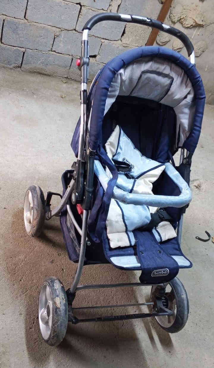 ⚜️ ثلاجة  12  قدم  مع  عربانه طفال

⚜️  كلش نضيفات 

⚜️ كلش نضيف المكان حصوه حي عداي

⚜️ للاسفسار الاتصال ***********
