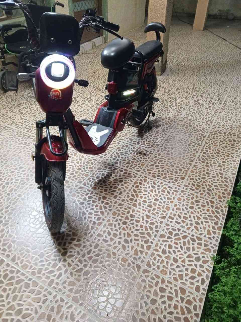 بايسكل شحن موديل 2024/ *********** المكان بعقوبه تقاطع الساده السعر 350 وبي مجال
