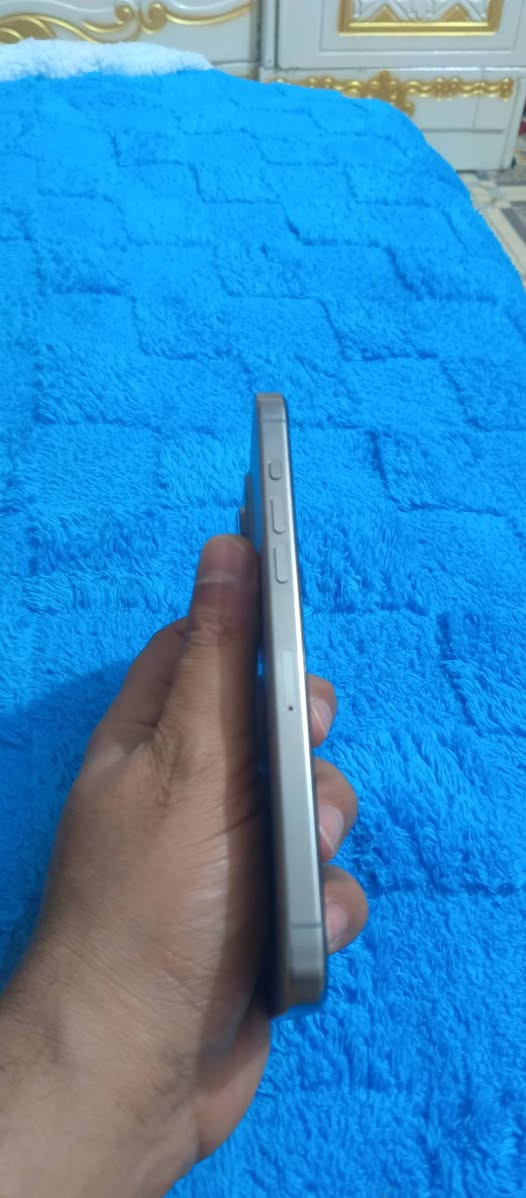 سلام عليكم 15برو ماكس عربي شرق اوصط البيع بطاريته 90جهاز نضيف جدان جدان جدان زلغ مابي السعر مليون او50مكانه الكاظمية ***********
