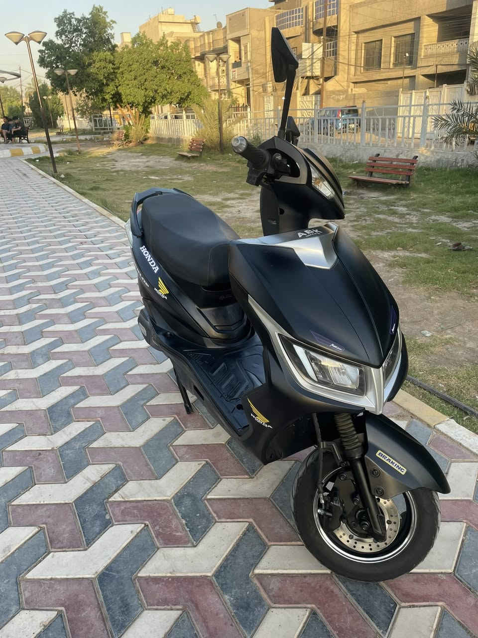 السلام عليكم 
دراجه ABK
دراجه شحن نضيفه جدٱ 
الدراجه 6بطاريات 
3سرع 
نضام R
بيه باركP
بريكاتهه دسك امامي وخلفي 
شاحنه اصليه 
لايتات زنون 
سكنات لد 
تخم تاير جديد 
بصمه 
ومفتاح
الدراجه كامله وكل نقص مابيه 
وين ميعجبك اطلع بيه وامن 
مكلني بغداد الامين الثانيه 
السعر 650الف  بلاش السعر مناسب


**إذا كنت صاحب هذا الإعلان وتريد حذفه لأي سبب، رجاءا أرسل رسالة إلى الدعم الفني**